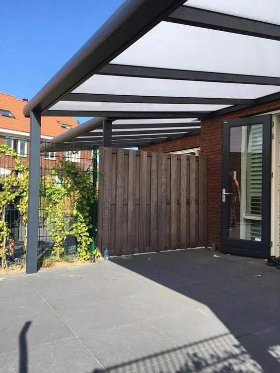 Überdachung im Garten